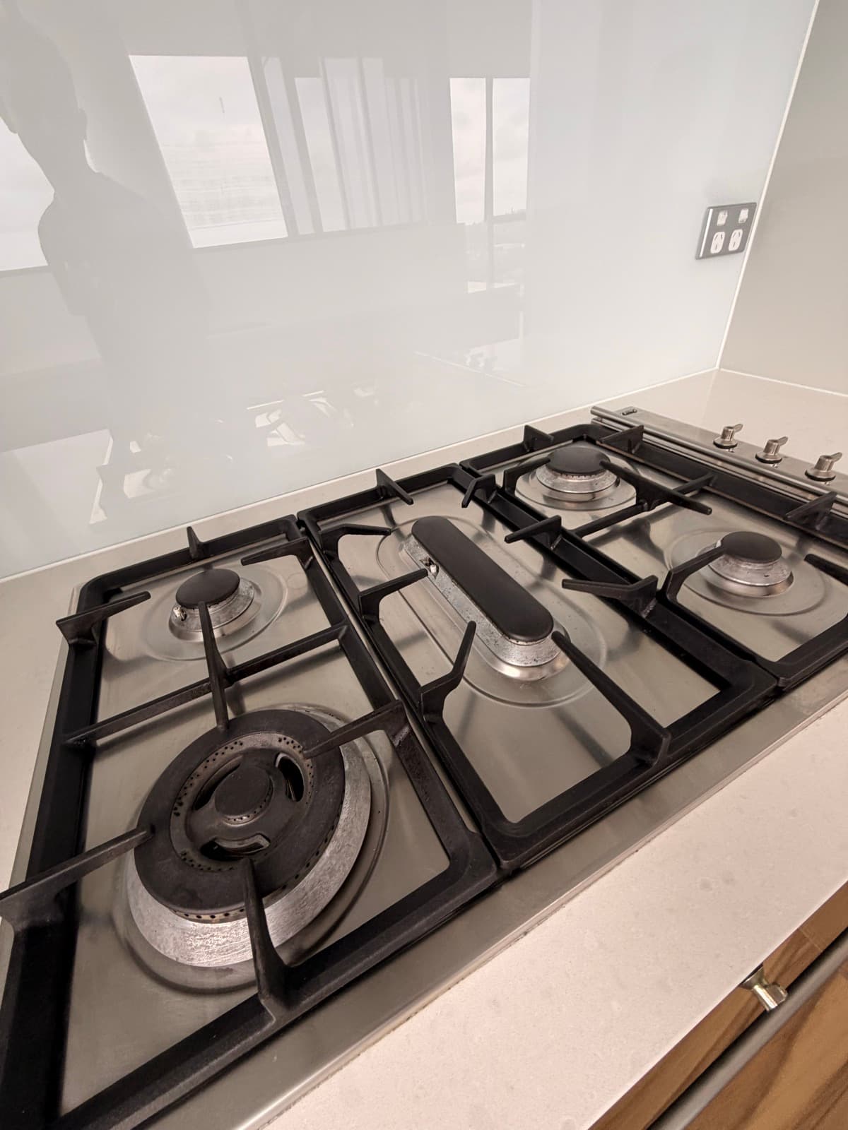Gas Cooktop — after